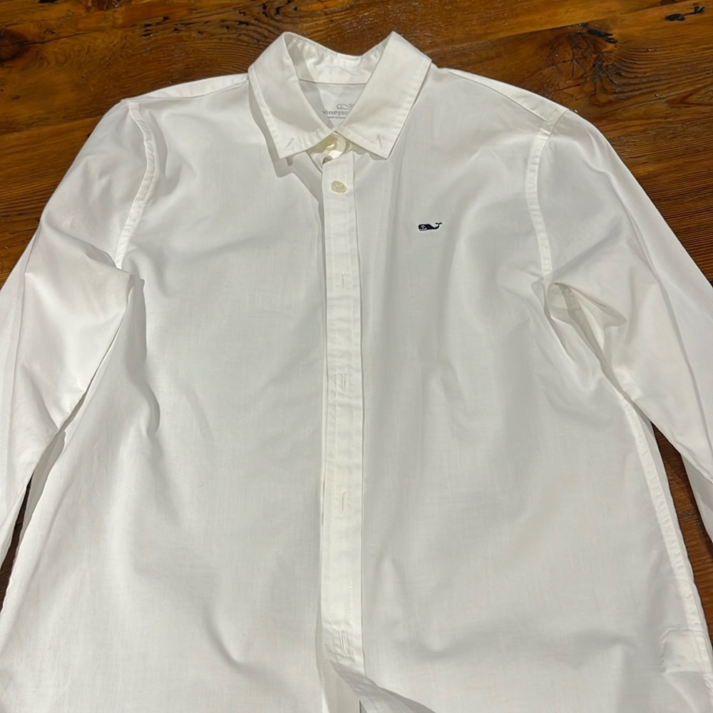 Boys Vineyard Vines white Long sleeve button down. Size Medium 12-14